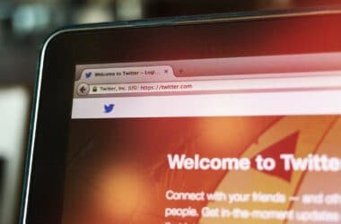 Comment récupérer l’adresse email d’un compte avec l’API Twitter ?