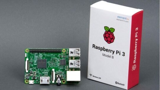 Carte mère et boîte du Raspberry Pi 3 modèle B