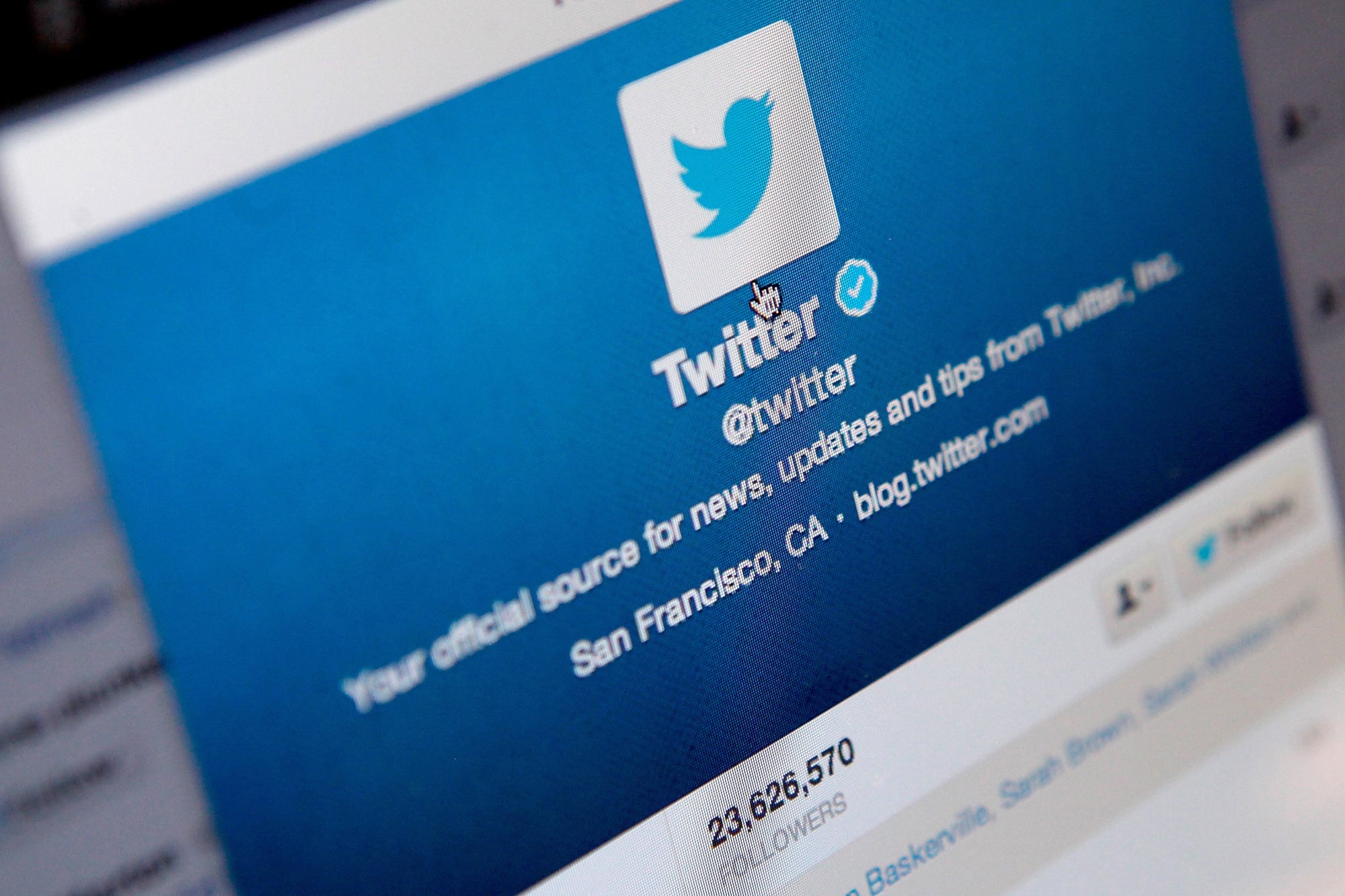 Twitter propose désormais plusieurs Tweets d’un profil suivi