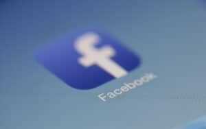 Facebook : les GIFs sont désormais disponibles dans les commentaires
