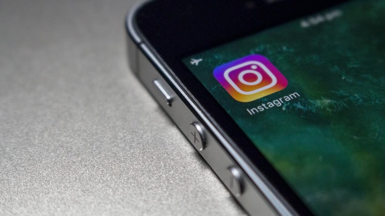 Icône Instagram affichée sur l'écran d'un smartphone
