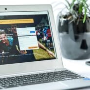 Écran d'ordinateur montrant la page de connexion de Twitter