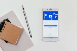 Facebook : comment lister les personnes (followers) qui aiment une page ?