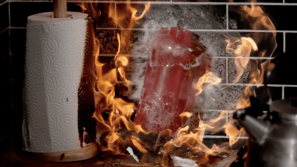 Samsung invente un vase qui se transforme en extincteur