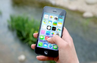 Apple préparerait un iPhone moins cher