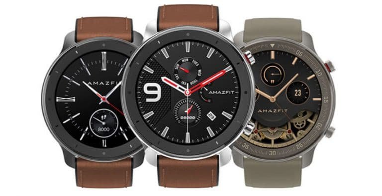 Trois montres connectées Amazfit avec bracelets en cuir