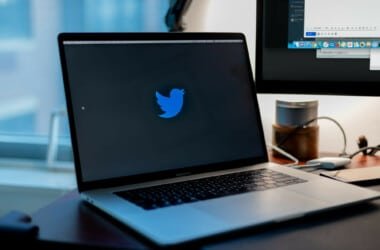 Des pirates volent 100 000 dollars de Bitcoins en hackant Twitter !