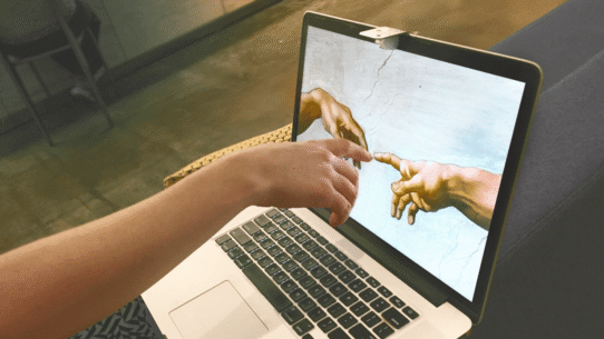 Avec Sistine, rendez tactile, l’écran de votre MacBook, pour 1$ seulement