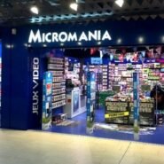 Entrée d'une boutique Micromania dans un centre commercial