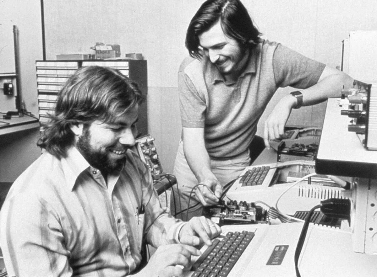SignedByWoz : acheter des anciens produits Apple Computer signés par Steve Wozniak