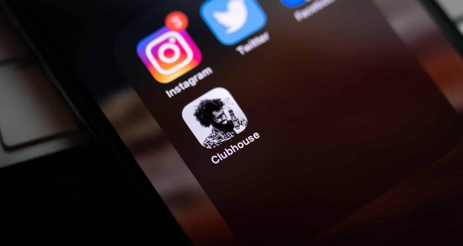 Pourquoi être présent sur les réseaux sociaux ?