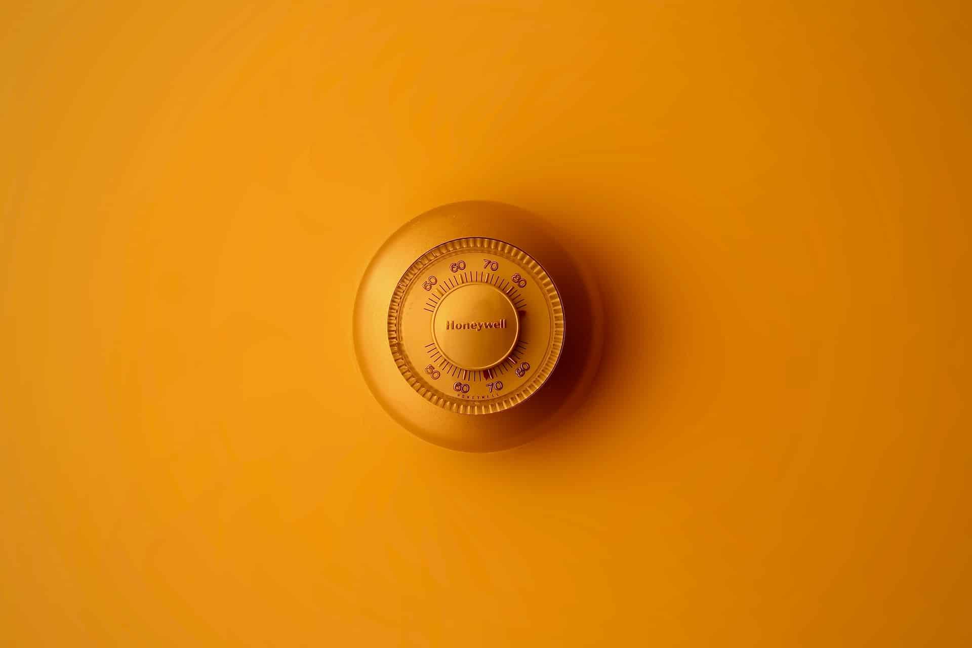 Le thermostat connecté : comment peut-il vous aider à économiser en chauffage ?