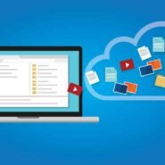 Ordinateur portable connecté à un nuage de stockage