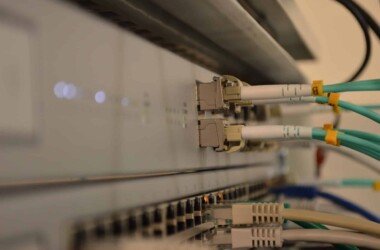 La fibre optique : une connexion haut débit