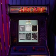 Borne d'arcade rétro avec écran affichant des jeux classiques