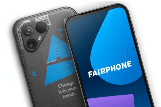 Deux smartphones Fairphone montrant l'écran et le dos