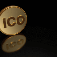 Pièce dorée avec inscription ICO sur fond noir
