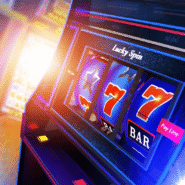 Machine à sous avec symbole 7 et barre en avant-plan