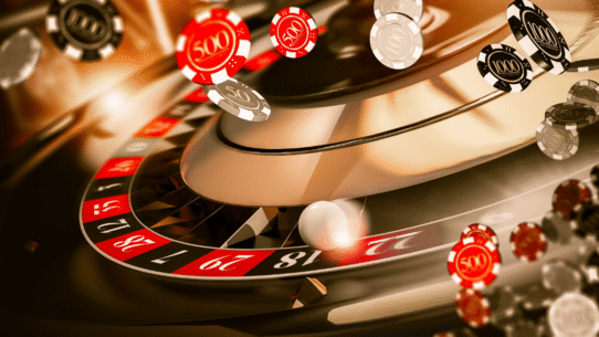 Roulette de casino avec jetons en mouvement