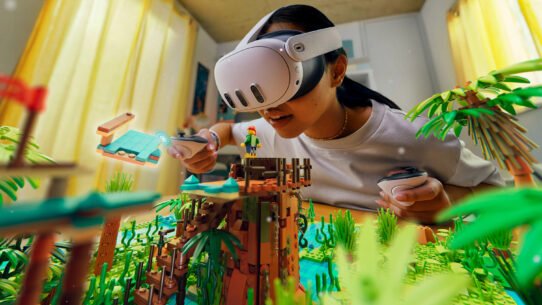 Personne utilisant un casque de réalité virtuelle avec des blocs de construction