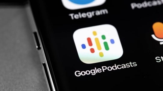Icône de Google Podcasts sur un écran de smartphone