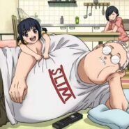 Scène animée d'un homme allongé avec une enfant sur lui et une femme en arrière-plan