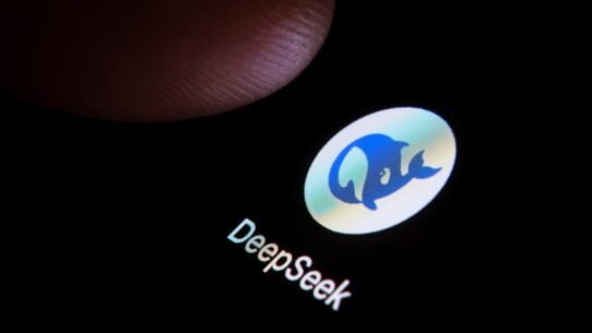 Icône de l'application DeepSeek sur un écran de smartphone