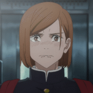 Jeune fille anime en uniforme avec une expression émotive