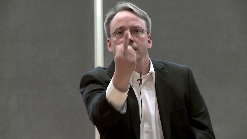 Linus Torvalds : portrait complet du créateur de Linux et de Git (de 1969 à aujourd'hui) 6 linus torvalds fuck you