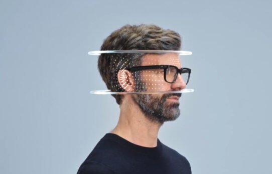 Lunettes de soleil modernes avec écouteurs intégrés